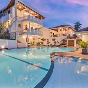 Paradise Village Отель